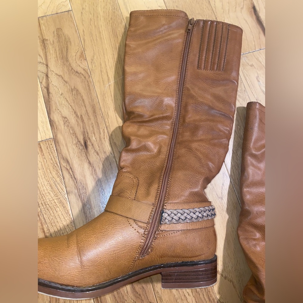 Brown Flat Boots - image 3